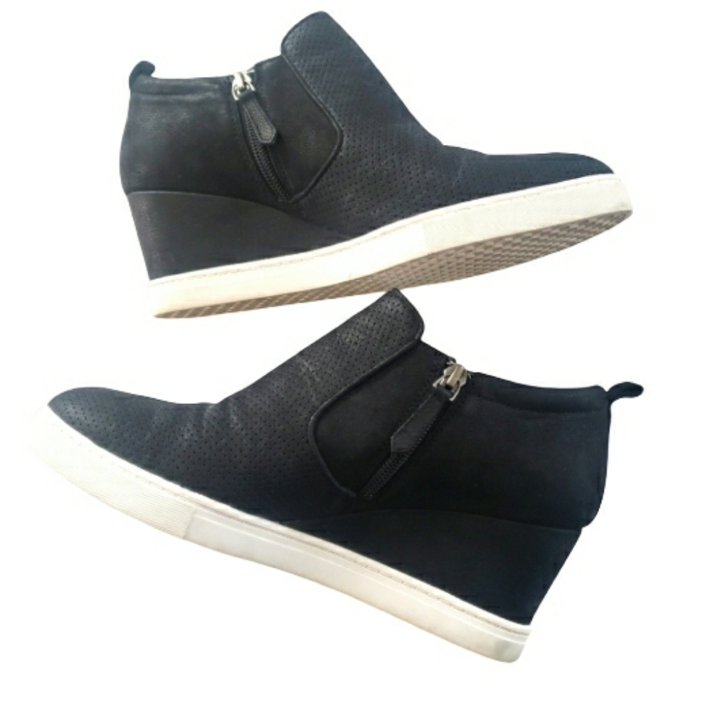 Caslon Black Leather Wedge Heel Ankle Booties | Size 9M | Side Zip Boots